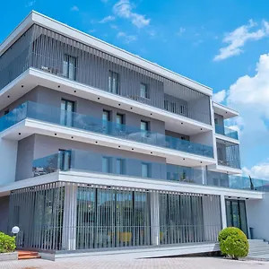 Bella Peschiera 3*, Peschiera del Garda Italia